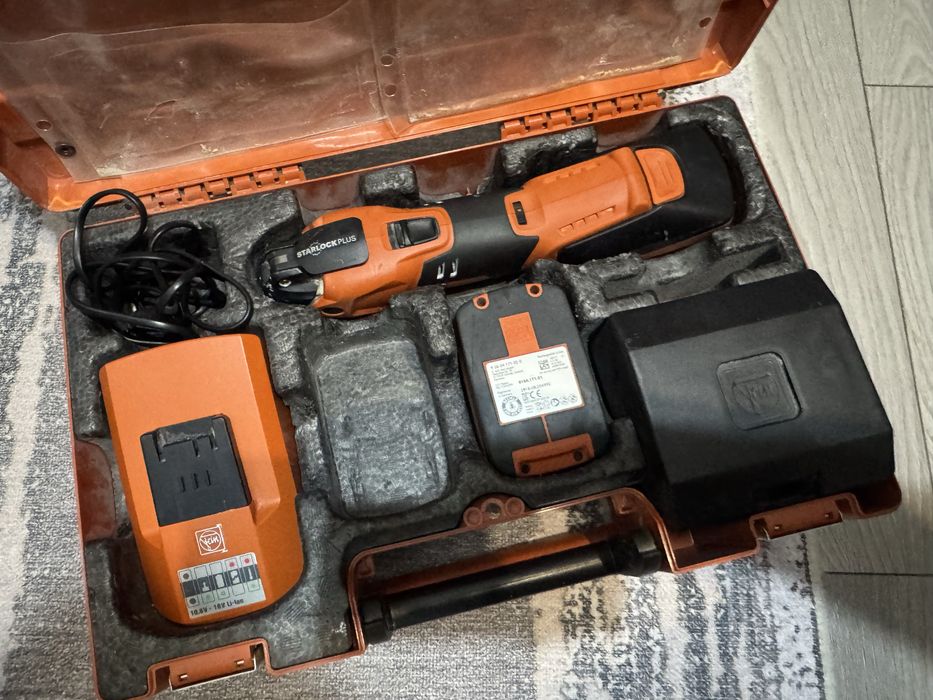 Multifunctionala Fein cu doua baterii