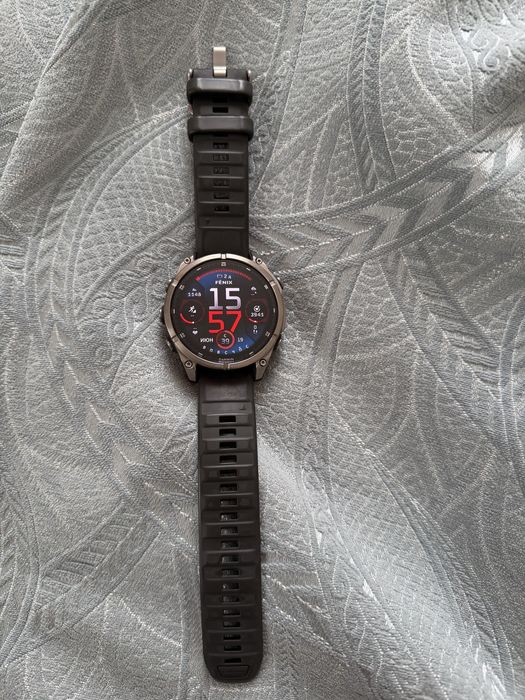 Продам часы garmin