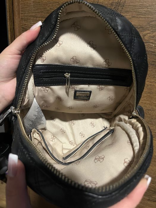 Guess оригинална раница