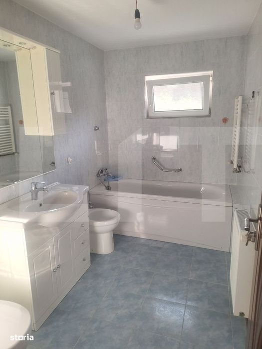 Apartament de vanzare, 65 mp, zona Nadrag