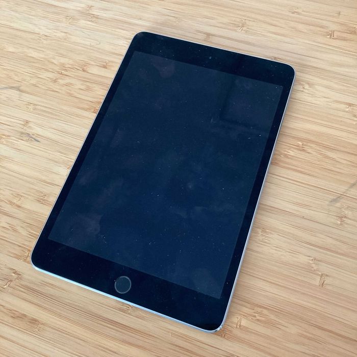 Apple iPad mini 4