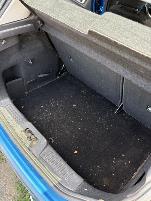 Detailing interior injectie-extractie , abur si polish faruri
