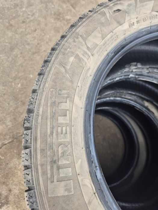 Продам шины зимние