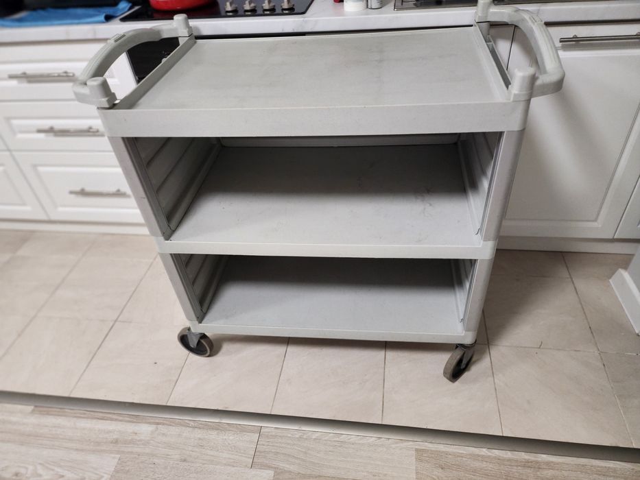 Carucior mobil pt .restaurante si catering