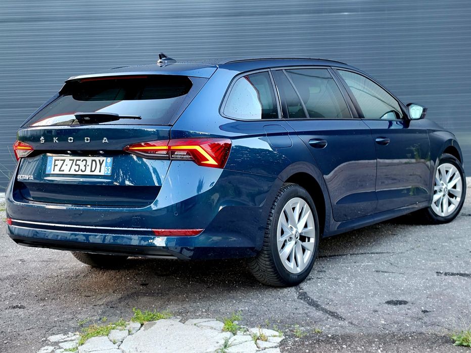 SKODA Octavia 2021 — imagine 3