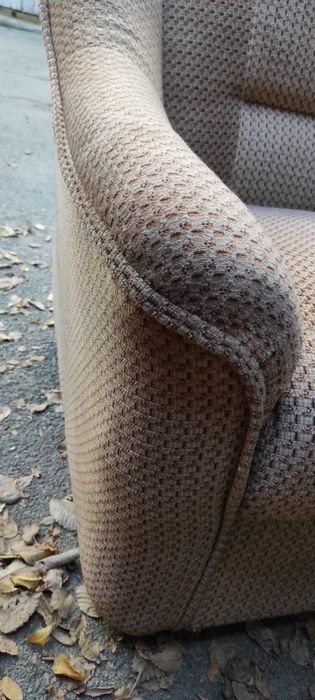 Кресло отдам даром, 2шт