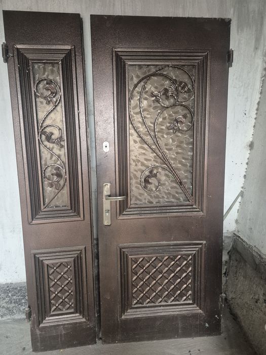 Металл есік сатылады