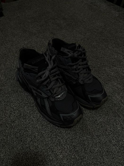 Balenciaga Runner
