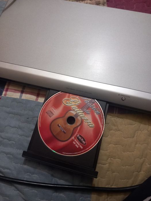 Dvd player pentru muzică și filme