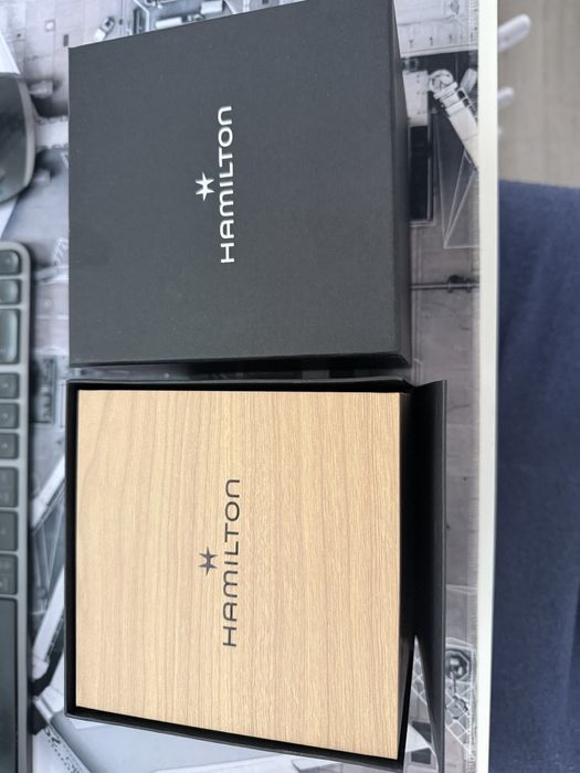 Часовник Hamilton Jazzmaster Performer Auto Chrono