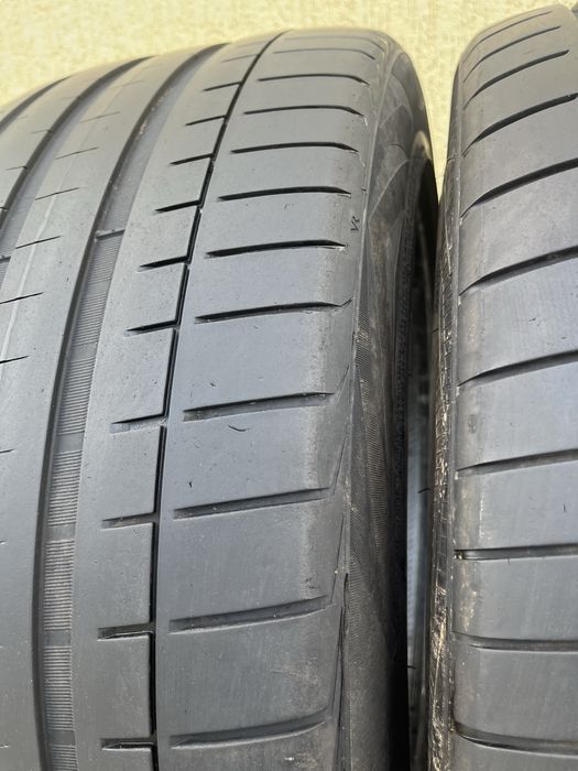 2 бр. летни гуми 255/45/19 Vredestein DOT 1419 5 mm