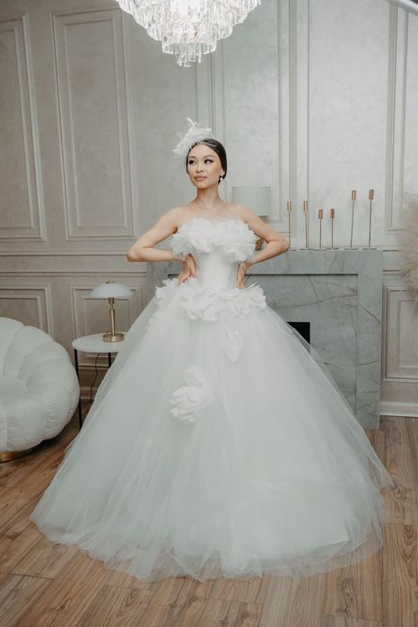 Свадебные платья