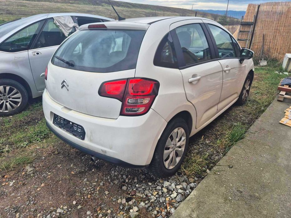 Citroen C3 1.2i 60кс на части