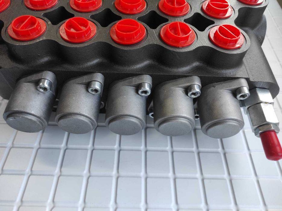 Гидрораспределитель опор для Автокрана