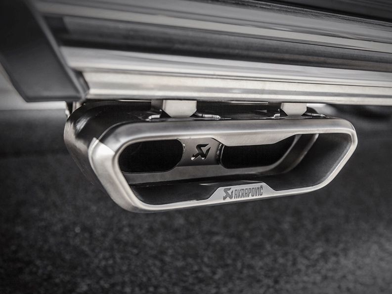 Mercedes Benz G63 Akrapovic