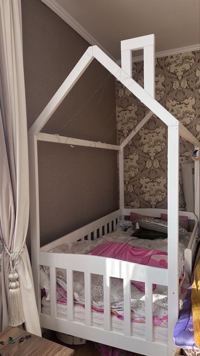 Домик кровать детский