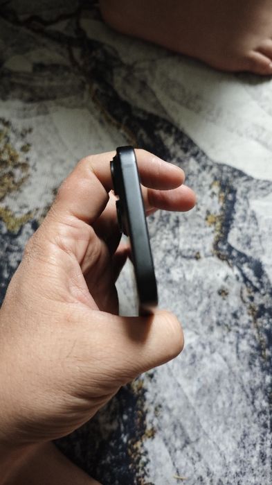 Продам iphone 15 в отличном состоянии