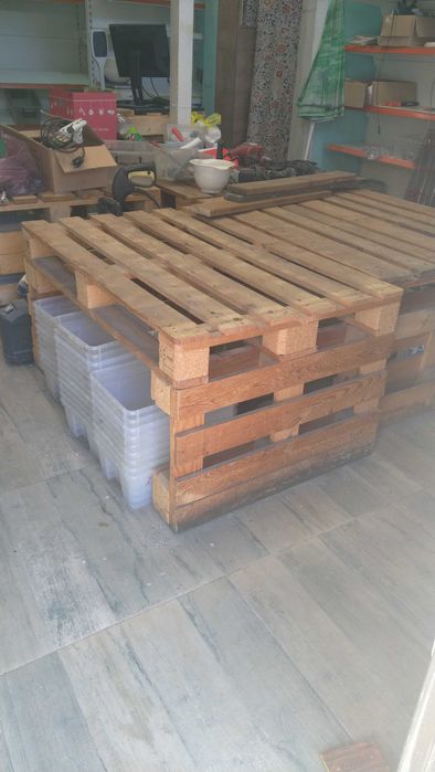 Дървени щанд маси