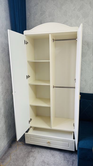 Детский шкаф почти новый