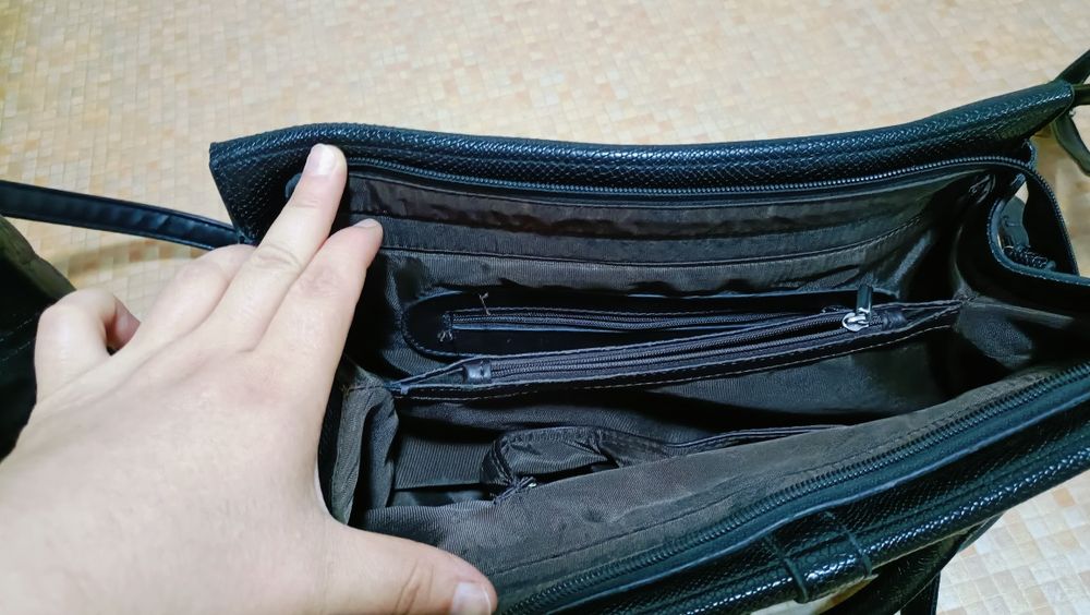 Продаются 2 сумки 1000