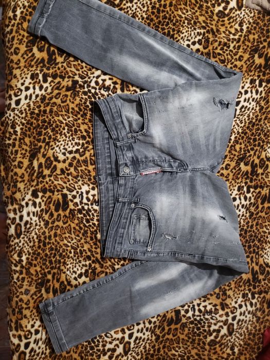 Blugi de barbat Dsquared 2