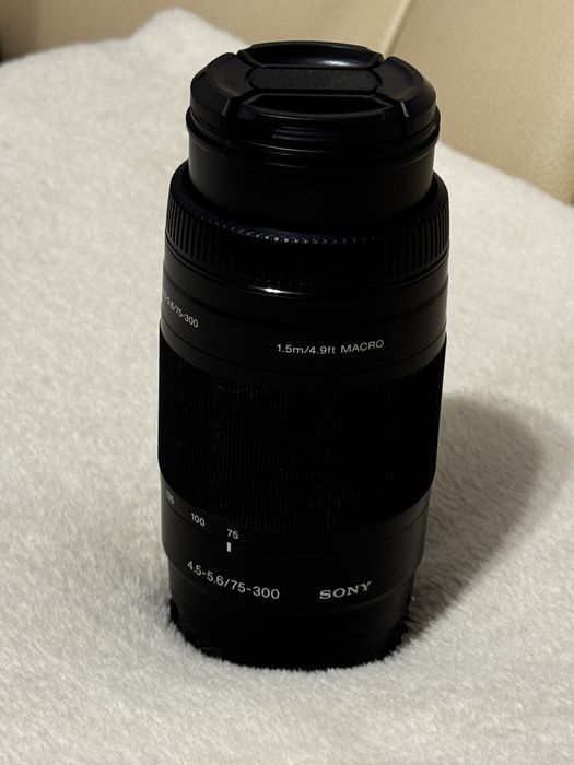 Vând sau schimb obiectiv Sony SAL75300 4,5-5,6