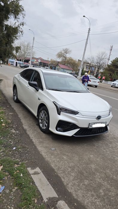 Gac aion s580 480km lik 2024 yil narhi bulari shu narh mashina idiyal