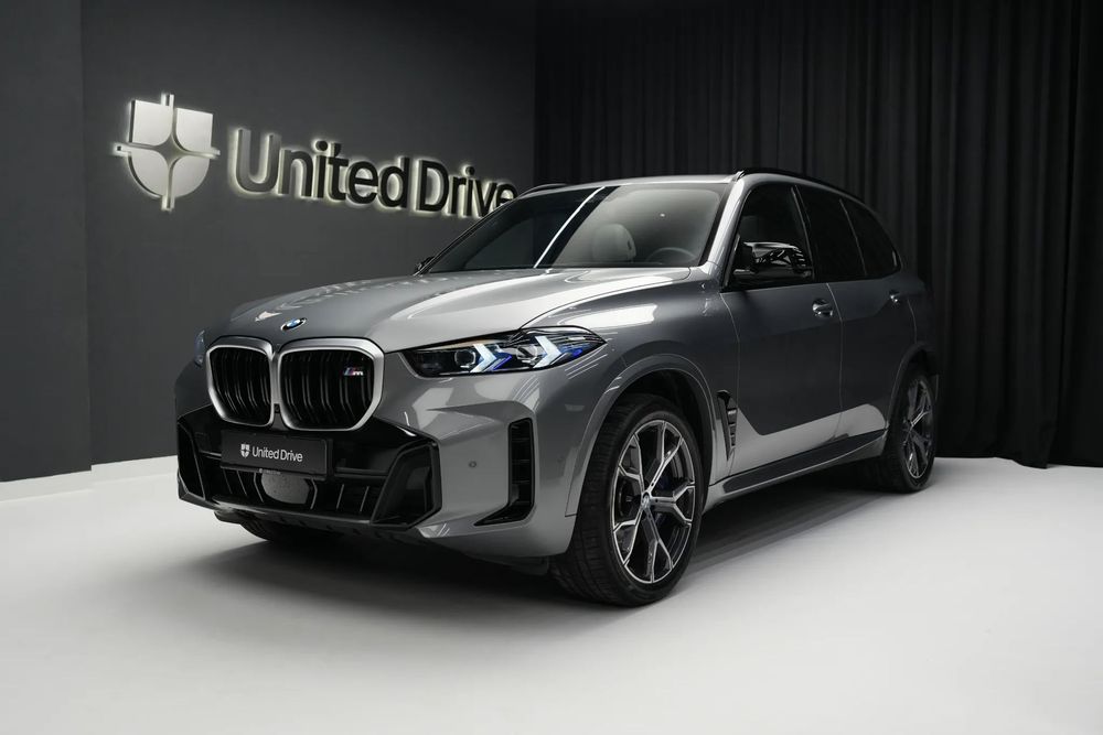BMW X5 M BMW X5 M60i