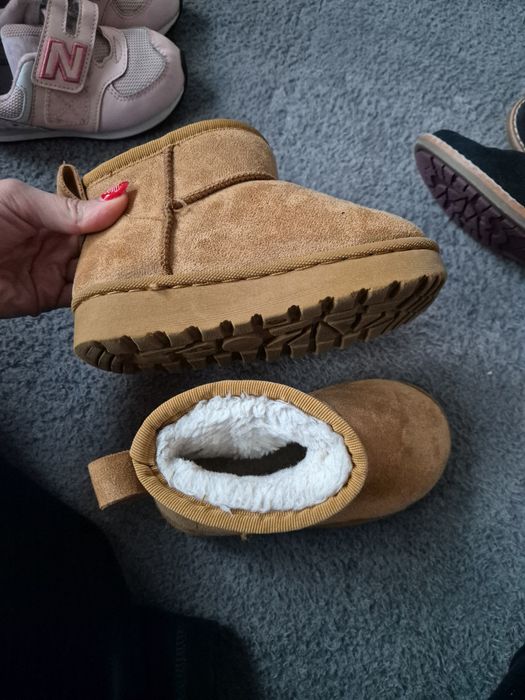 Обувки за момиче, ботуши, маратонки ест кожа 25 номер