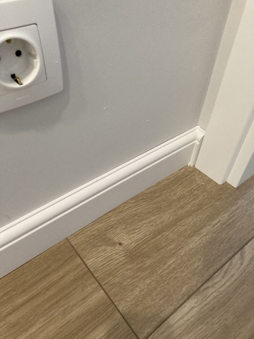 Монтаж на Мдф,кубу,виго,масивни первази.Стенни панели,ламинат,винил