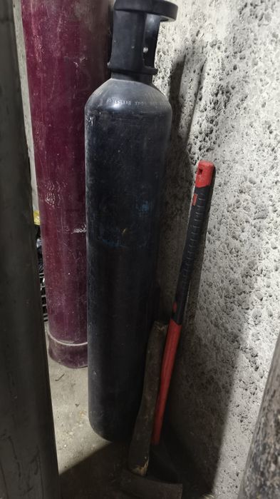 Продам балоны под кислород, углекислый газ!
