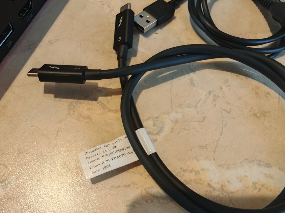 Докинг станция Lenovo thinkpad universal Thunderbolt 4 Dock