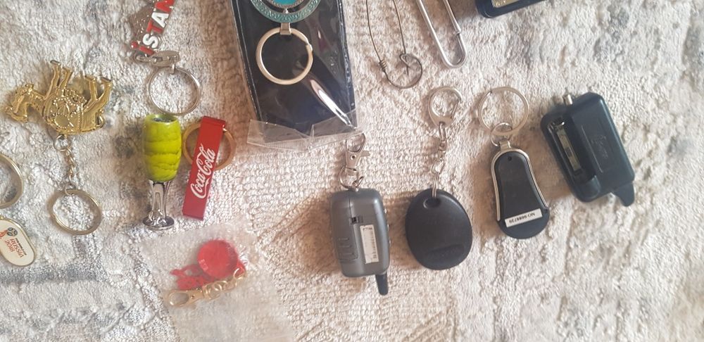 Продам брелки для ключей