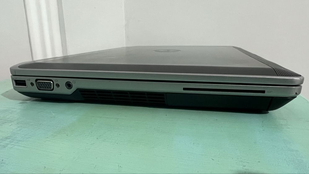лаптоп DELL E6420