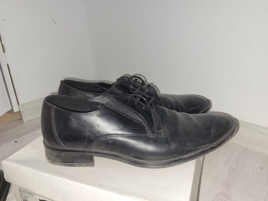 Продается ботинки