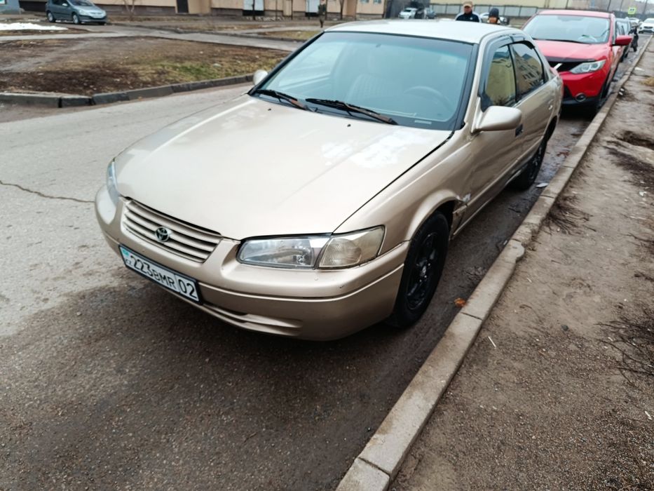 Авто в рассрочку без банка Toyota Camry