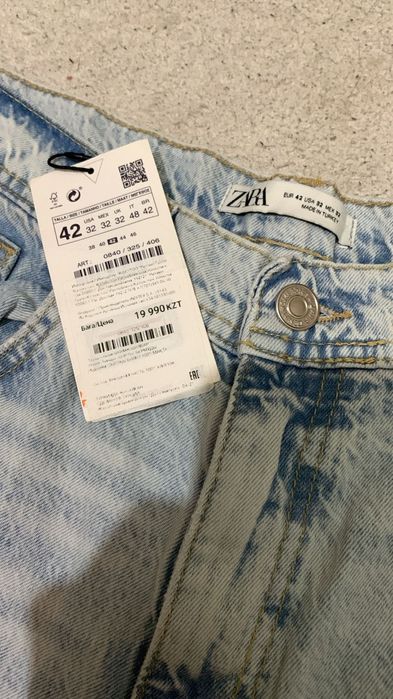 Голубые шорты zara