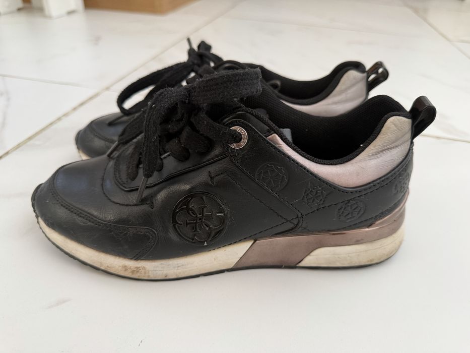 Кроссовки Guess, 37 размер