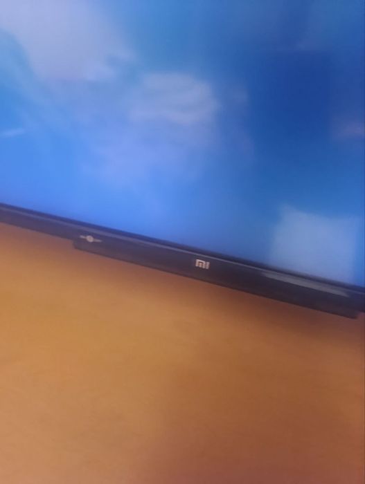 Продаю телевизор 2024 года, 50 дюймов