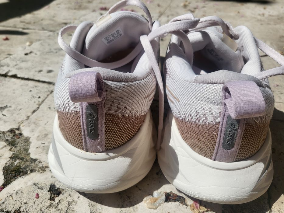 Pantofi alergare femei Asics marimea 40 bej/roz pal