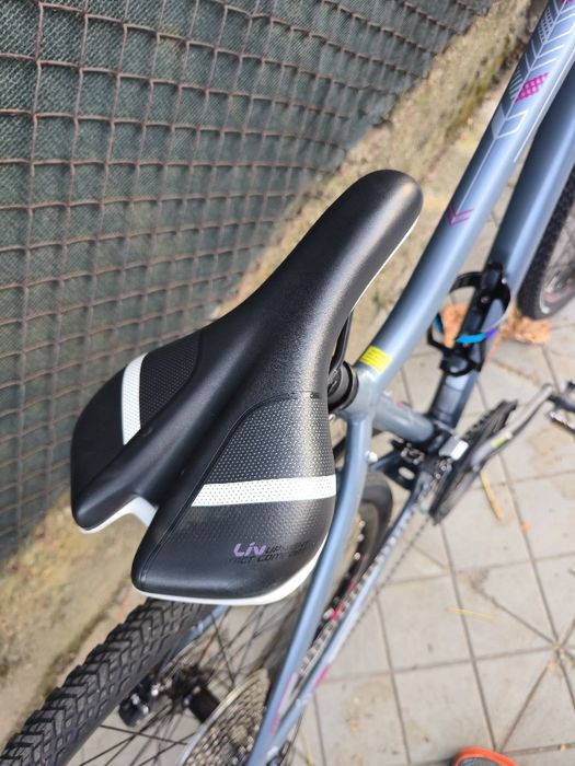 Giant LiV 28 цола S размер рамка 3х10 Deore Хидравлични дискови спирачки Shimano Алуминиев велосипед