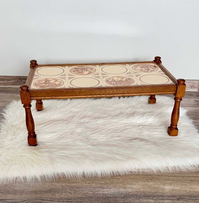 Винтидж масичка от масивна дървесина