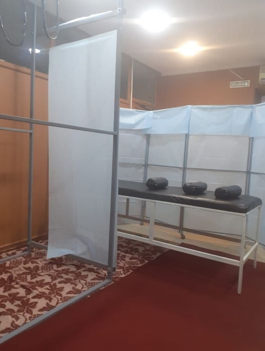 Продам турник кушетку и ширму