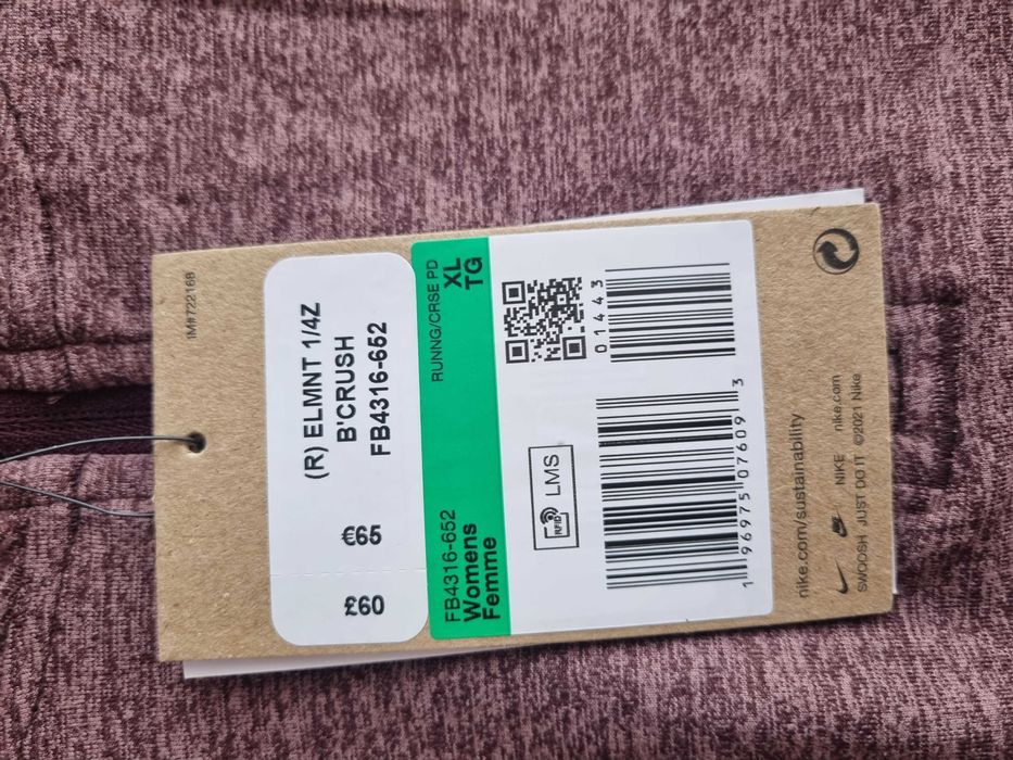 Дамски суитшърт Nike и блуза на Gymshark