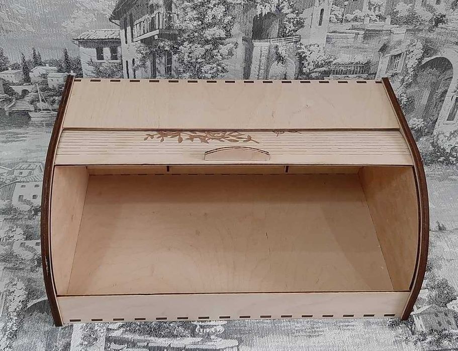 Деревянная хлебница