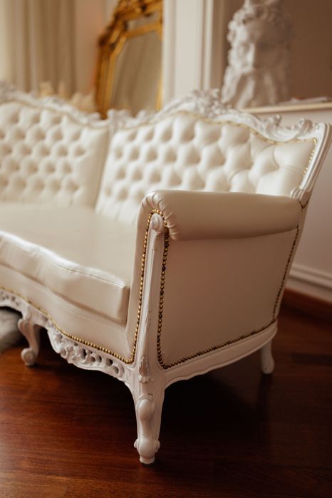 Coltar / Canapea Baroc in stil Ludovic, import Italia, restaurata