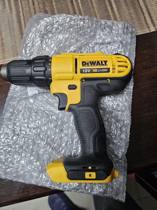 Masina de gaurit si insurubat ( Bormasina) Dewalt dcd 771