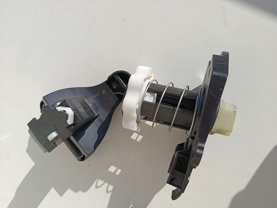 Mecanism ridicare roata rezerva clio 4