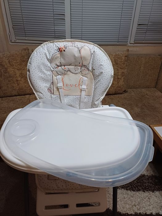 Столче за хранене 2 бр. За момче и момиче.