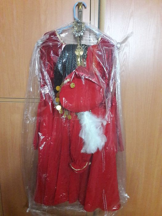 Костюмы для танцев: фламенко, цыганочки и узбекского танца